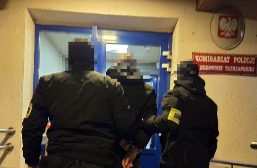 Poszukiwany 51–latek z Jeleniej Góry wpadł w ręce policjantów