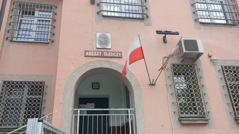 Ukrywał się przed wymiarem sprawiedliwości. Kryminalni znaleźli u niego znaczne ilości narkotyków