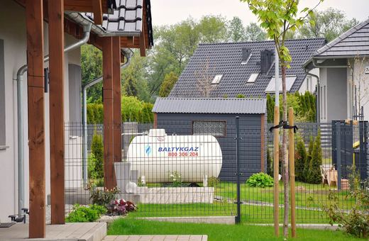 Czy instalacja zbiornikowa LPG to dobre rozwiązanie dla domu?