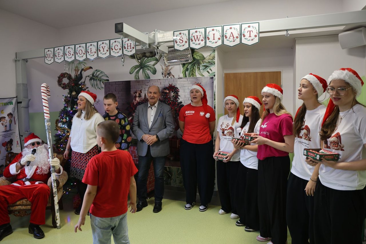 Mikołajkowa akcja kibiców dla niepełnosprawnych dzieci