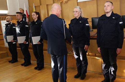 Sześcioro nowych policjantów w Jeleniej Górze