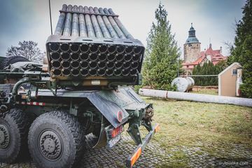 Zamiłowanie do militariów przekazał mi ojciec