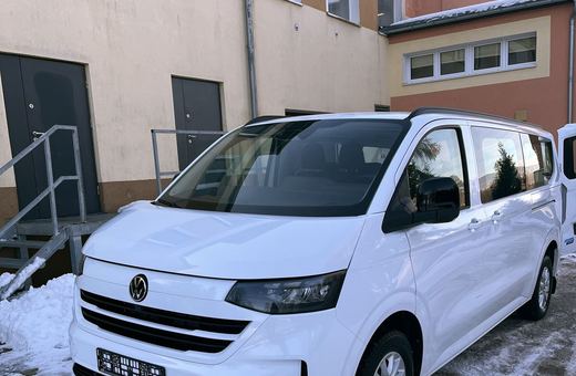Nowy mikrobus dla mieszkańców „Pogodnej Jesieni”