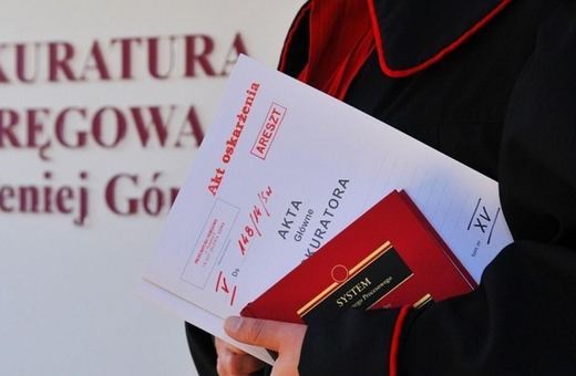 Groził i molestował dziewczynki w wieku 9 i 12 lat?!
