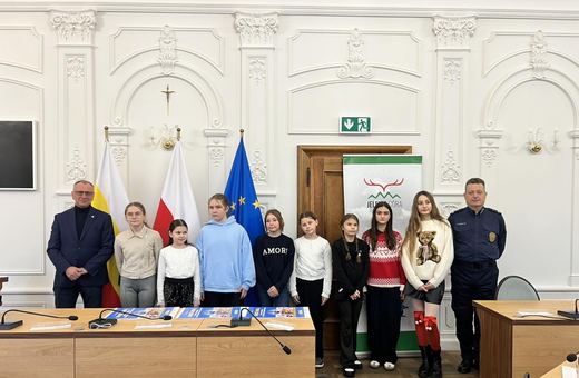 Młodzi laureaci konkursu antyalkoholowego