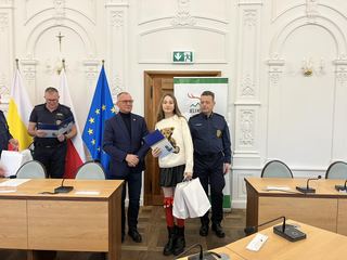 Młodzi laureaci konkursu antyalkoholowego