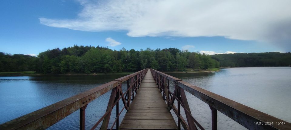 Jezioro Złotnickie – spokojna perła Pogórza Izerskiego