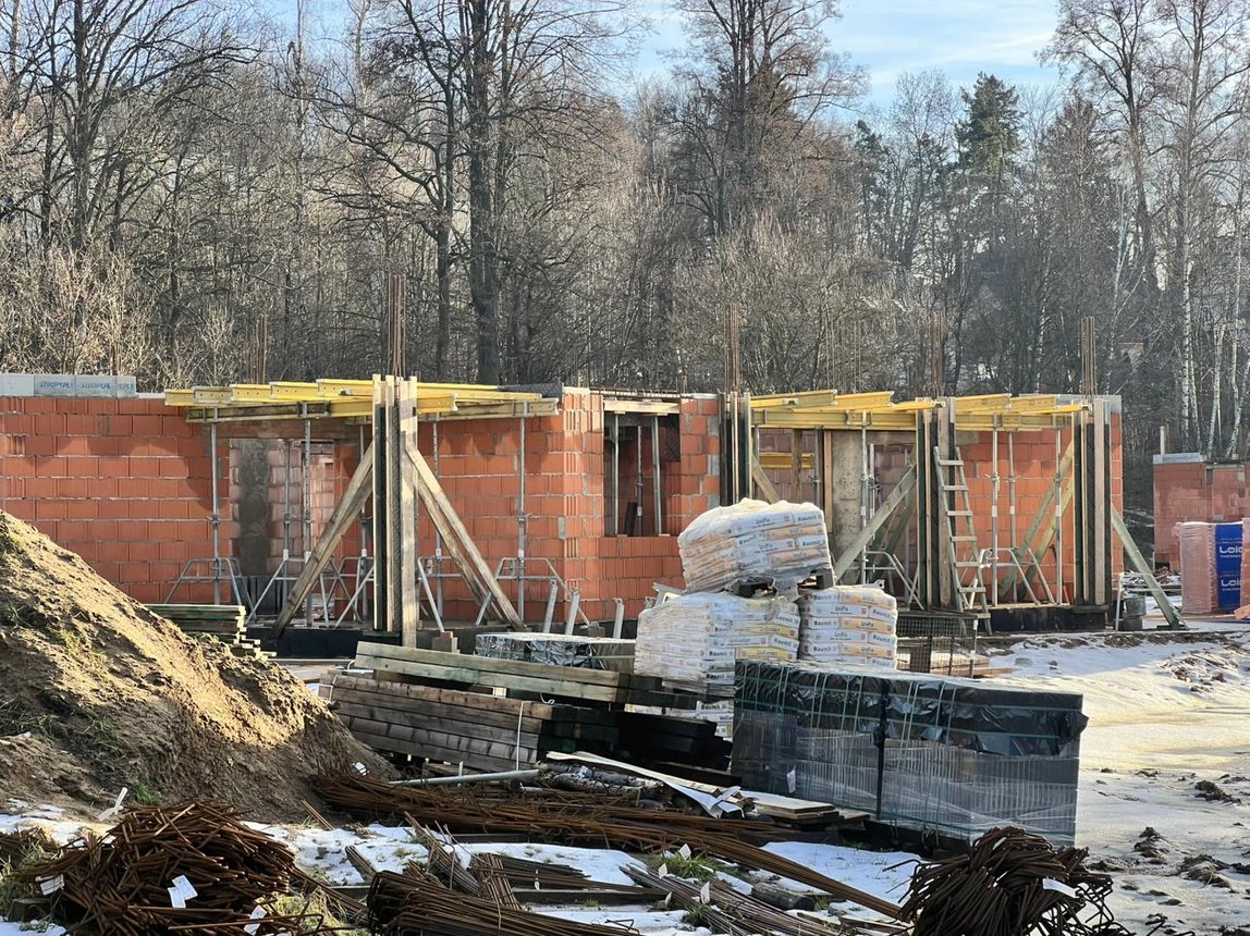 Nowe bloki przy Junaków – prace postępują