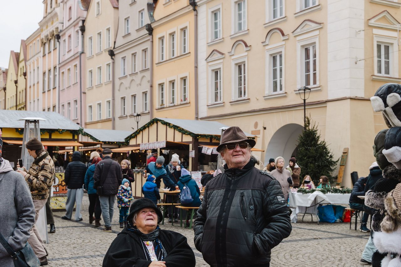 Świąteczne tłumy na Placu Ratuszowym