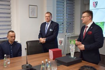 Powiat karkonoski na sportowym szczycie