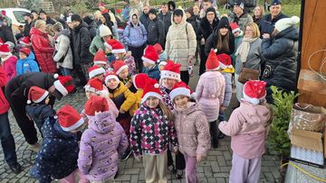 Czerwone czapki opanowały Kowary