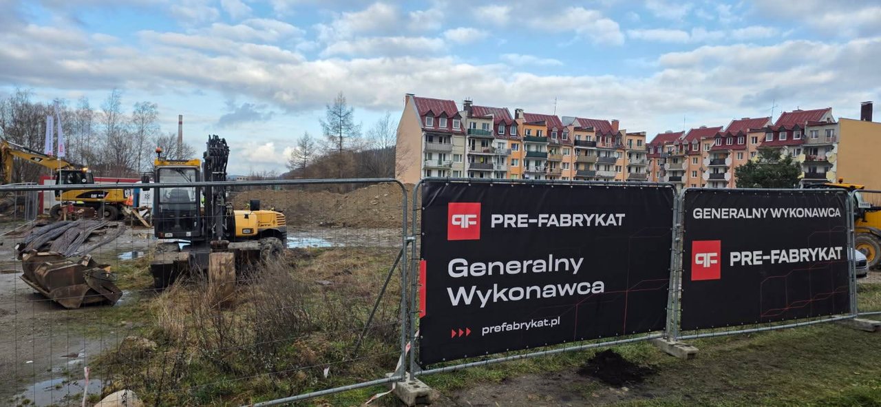 Fundamenty nowego bloku TBS już gotowe