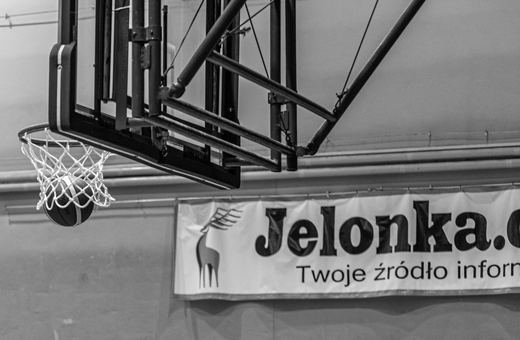 Żałoba w mieście, mecz przełożony