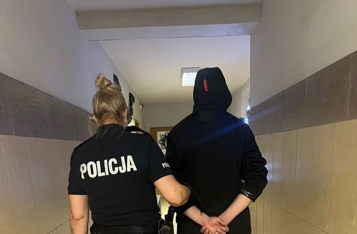 Ukradł defibrylator z pociągu