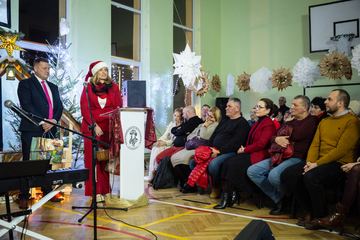 Świąteczny jarmark i jasełka w Sosnówce