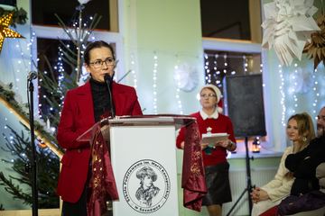 Świąteczny jarmark i jasełka w Sosnówce