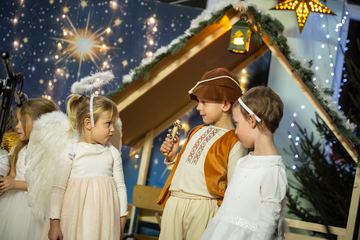 Świąteczny jarmark i jasełka w Sosnówce