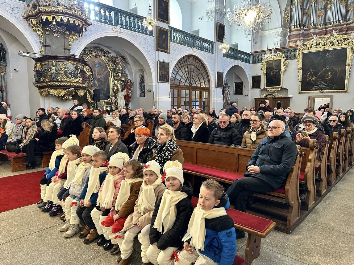 W Cieplicach łamali się opłatkiem