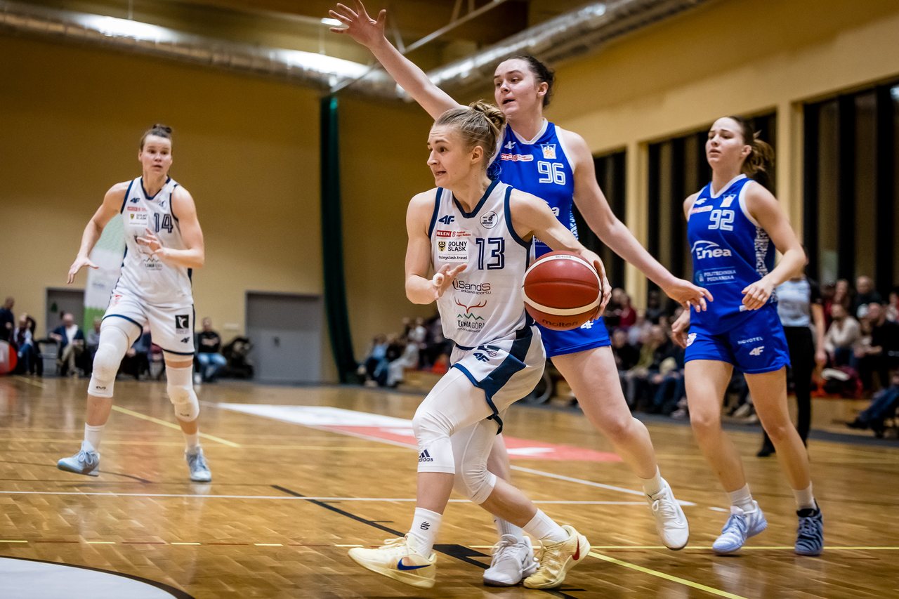 Świetne Jastina i Kinga, ale na Poznań to za mało