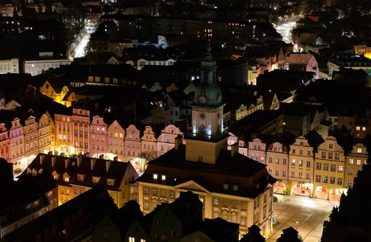 Rozbłysną świątecznym blaskiem niosąc pomoc