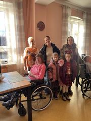 Przedszkolaki niosły seniorom świąteczną radość