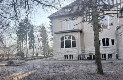 Remont parku przy Zameczku potrwa dłużej