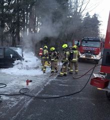 Samochód stanął w ogniu