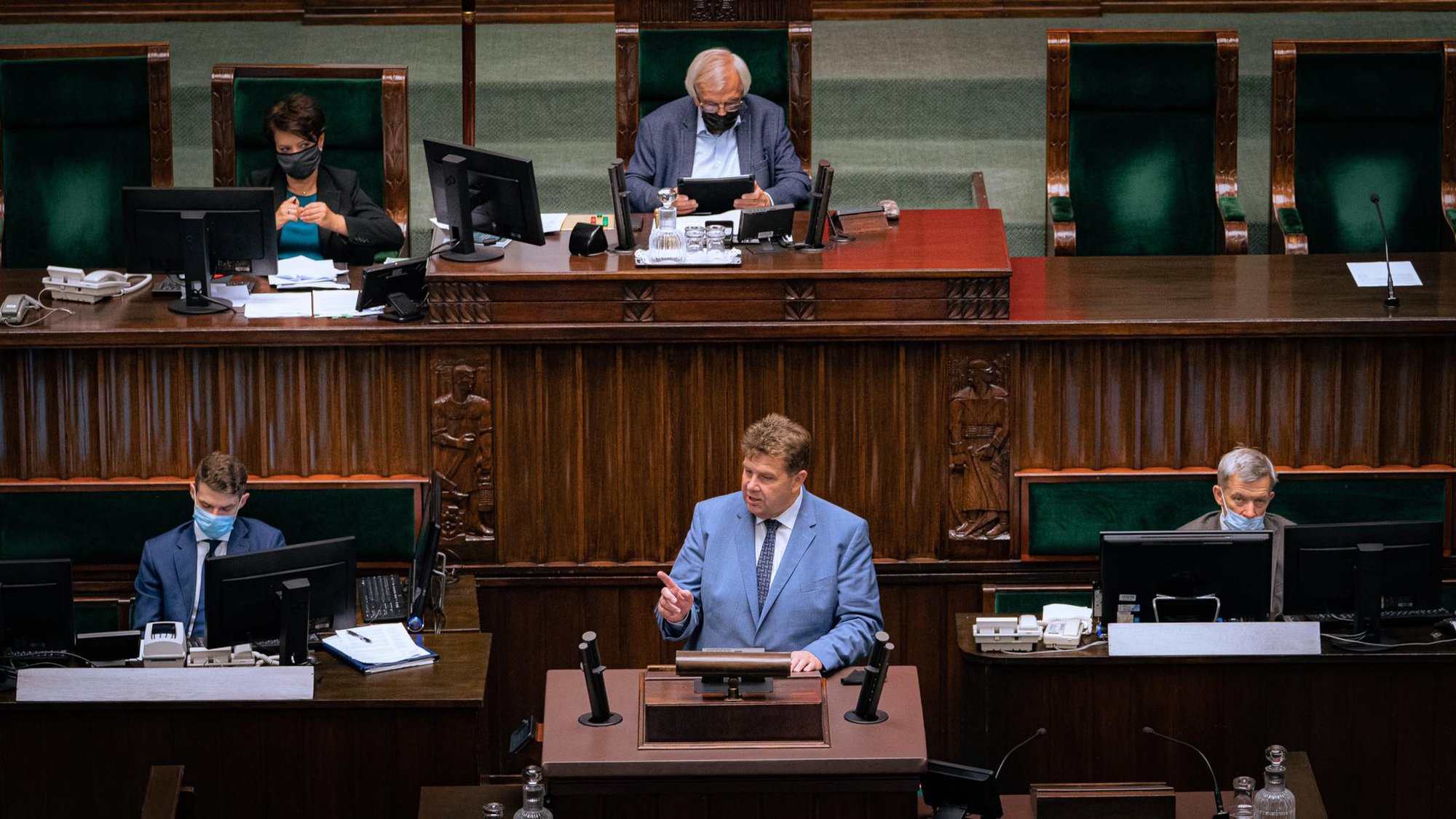rzad-da-zarobic-bankom-kosztem-polskich-rodzin-100029