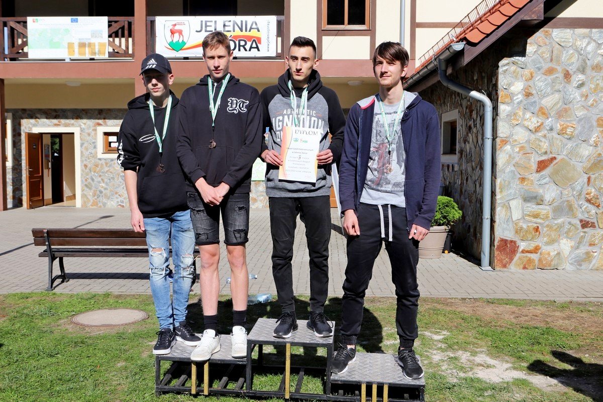 sztafetowe-biegi-przeajowe-100043