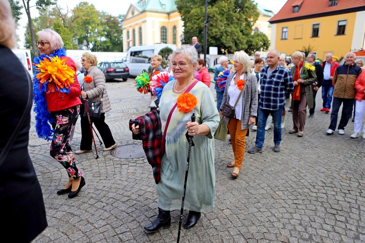 klucz-do-miasta-w-rekach-seniorow-100063