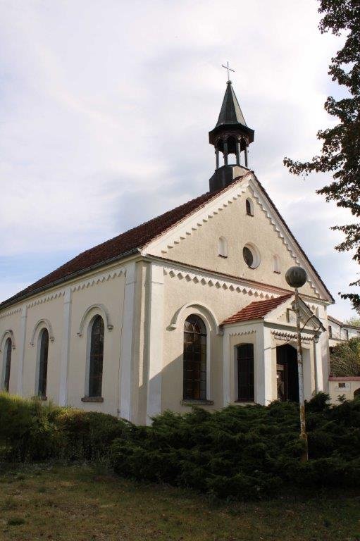 Wejście główne do kościoła