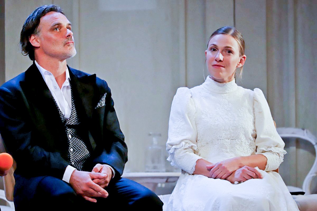 owacja-na-stojaco-100103