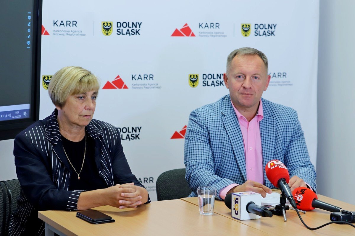 zapraszaja-na-koncerty-100111