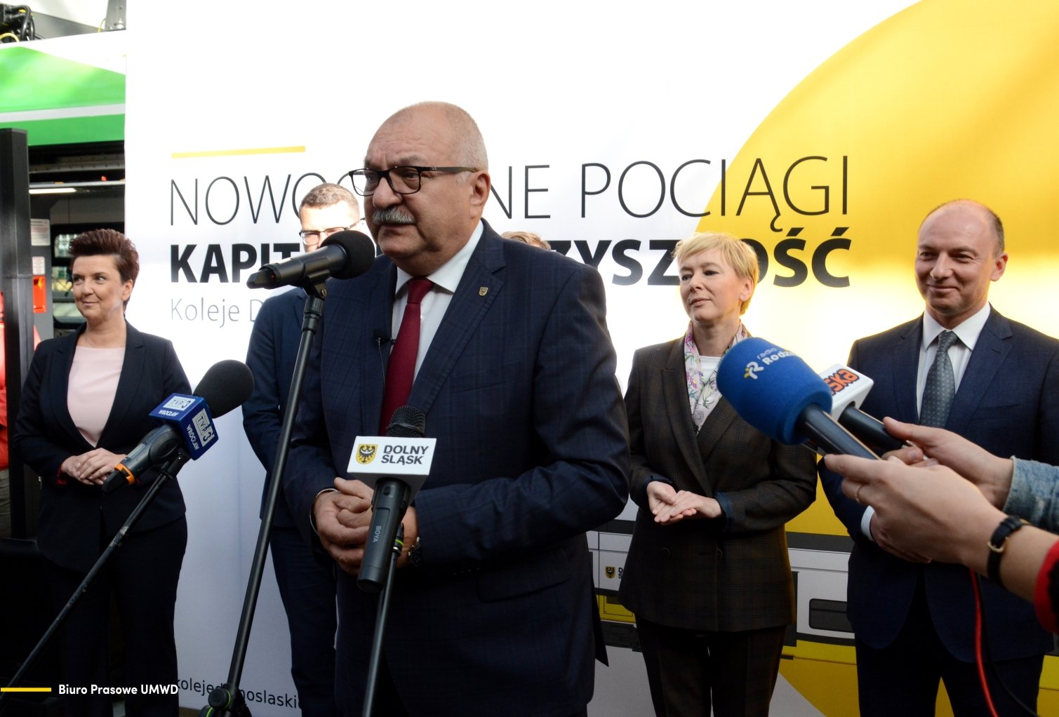 zaprezentowali-pociag-hybrydowy-100114