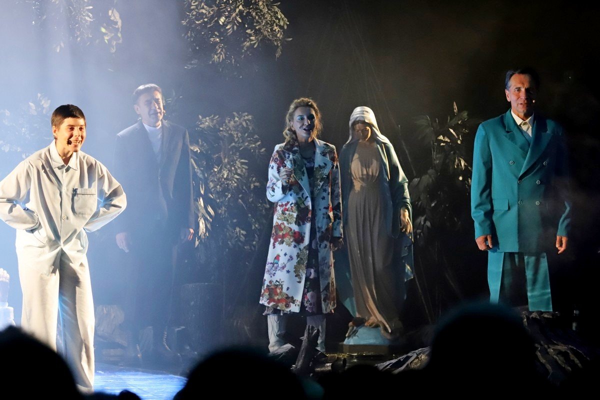 zimowla-na-deskach-teatru-norwida-100153