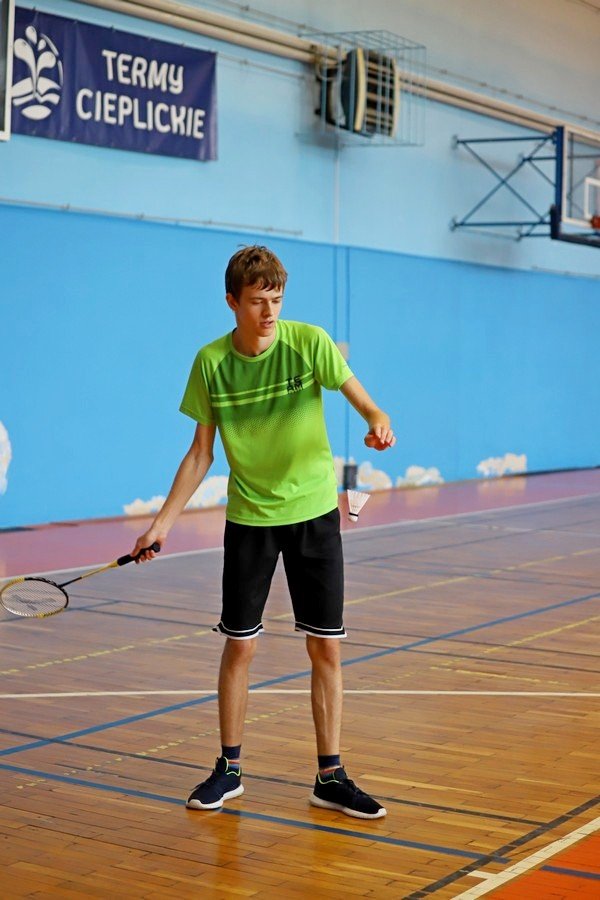 szkolni-mistrzowie-w-badmintonie-100220