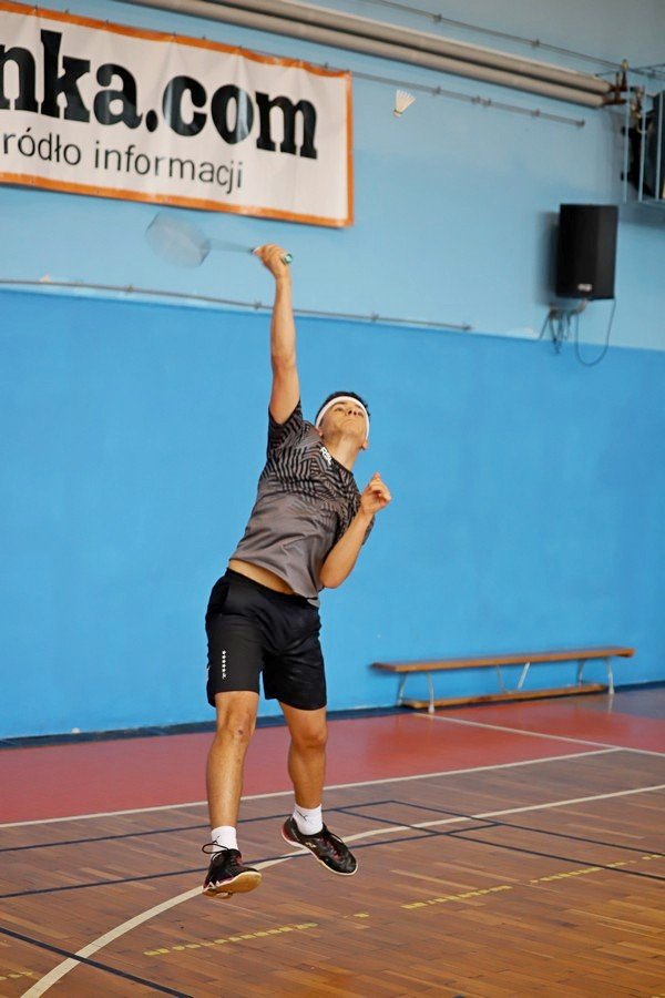 szkolni-mistrzowie-w-badmintonie-100220