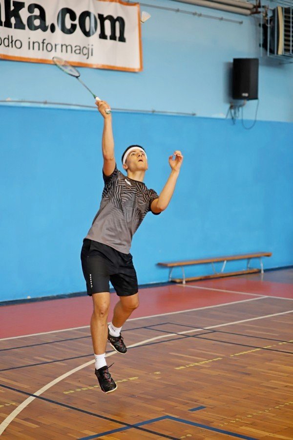 szkolni-mistrzowie-w-badmintonie-100220