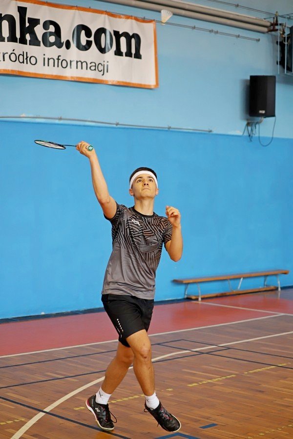 szkolni-mistrzowie-w-badmintonie-100220