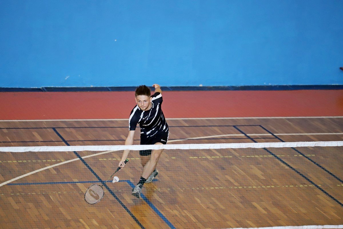 szkolni-mistrzowie-w-badmintonie-100220