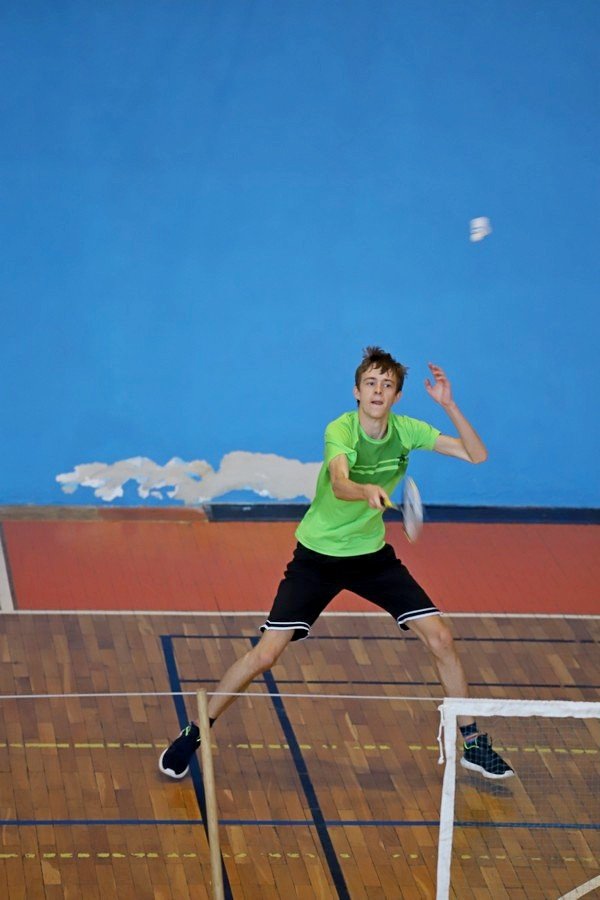 szkolni-mistrzowie-w-badmintonie-100220