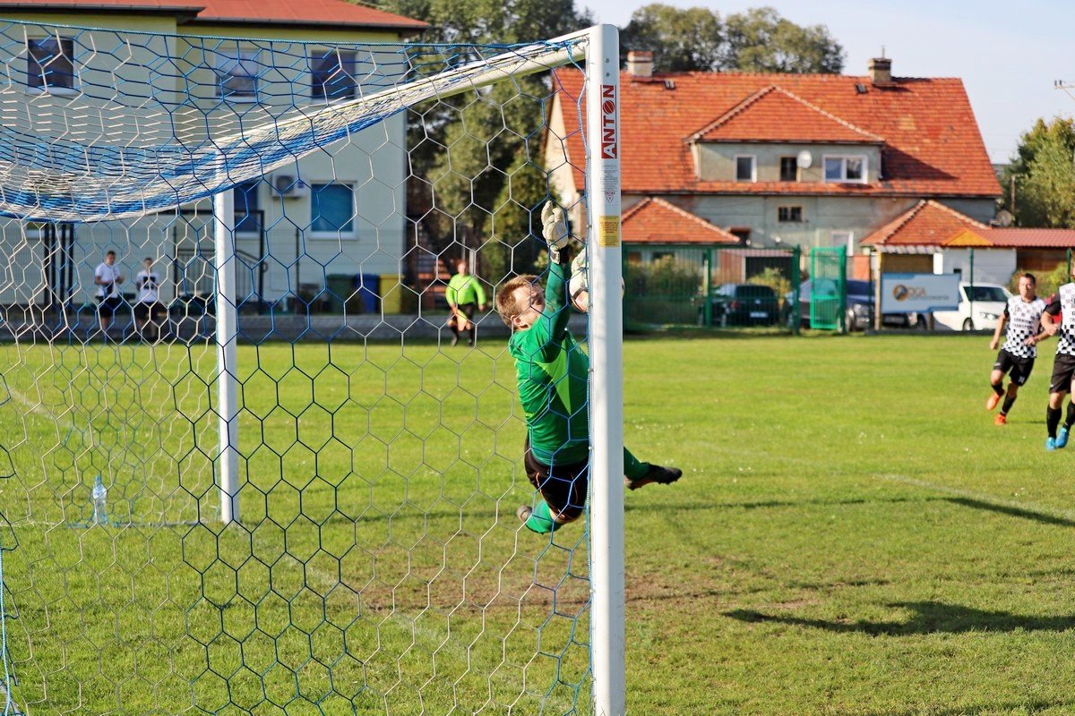gminne-derby-z-niespodzianka-100223