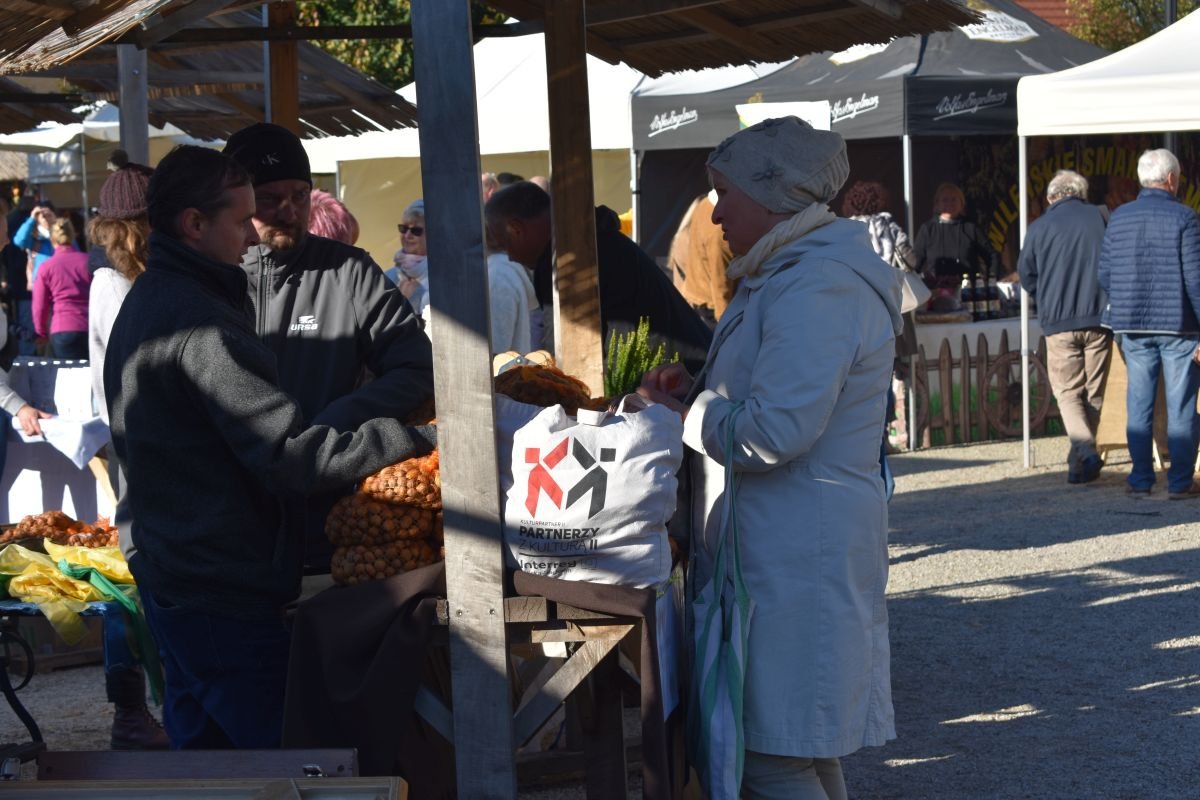 kiermasz-w-folwarku-100245