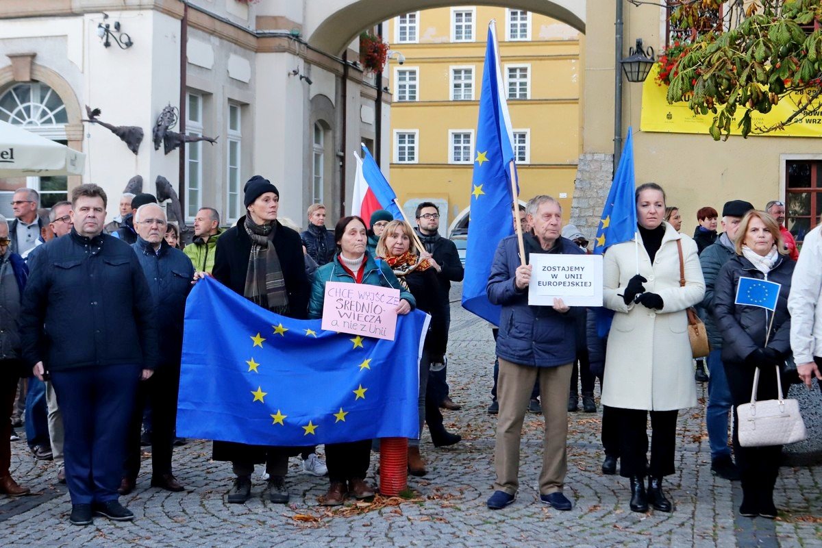 wiec-poparcia-dla-unii-europejskiej-100255