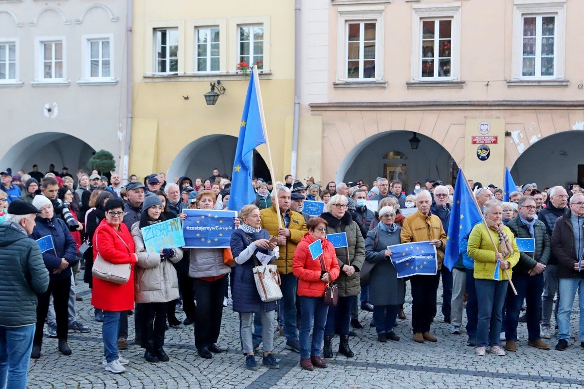 wiec-poparcia-dla-unii-europejskiej-100255