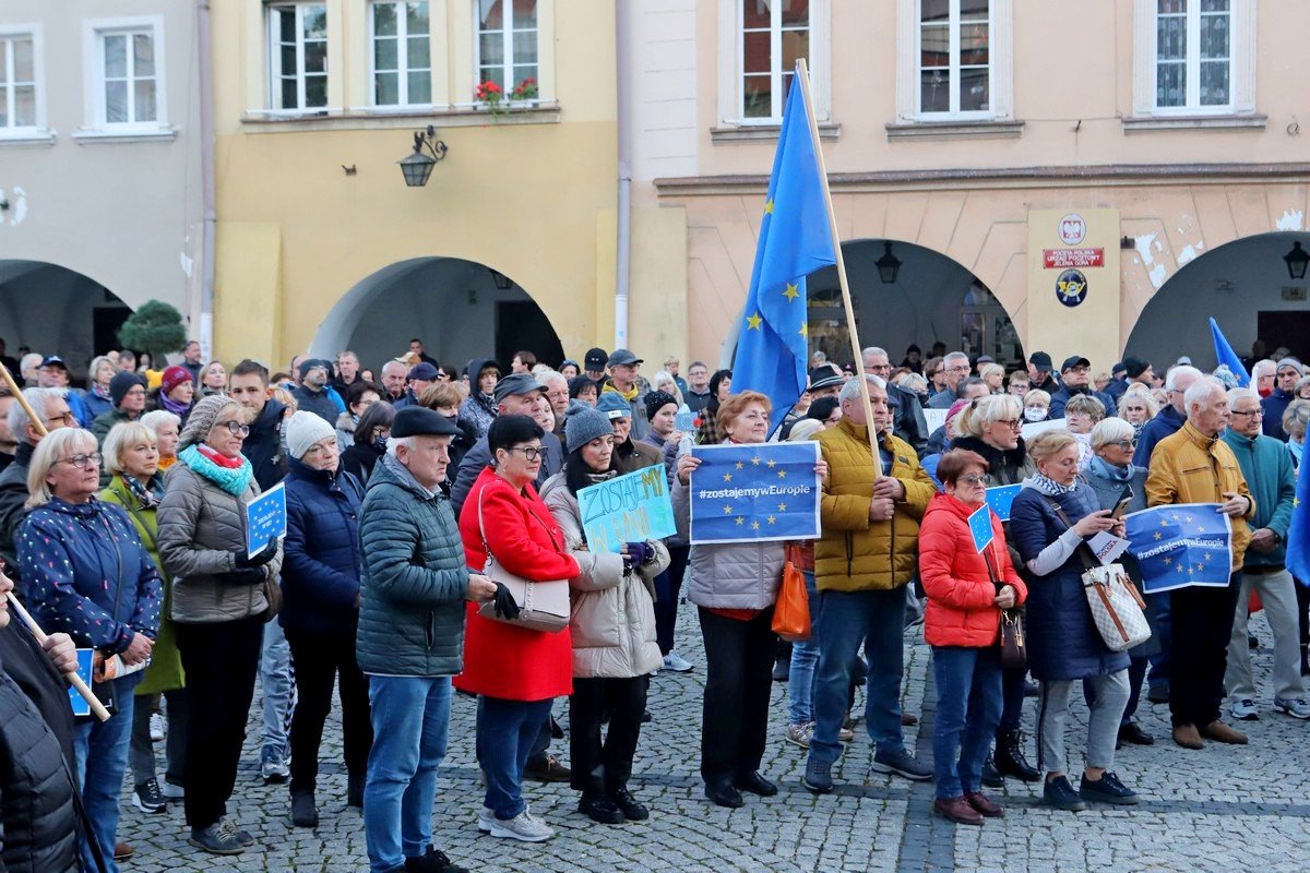 wiec-poparcia-dla-unii-europejskiej-100255