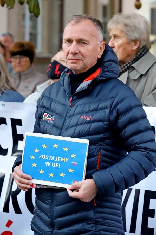 wiec-poparcia-dla-unii-europejskiej-100255