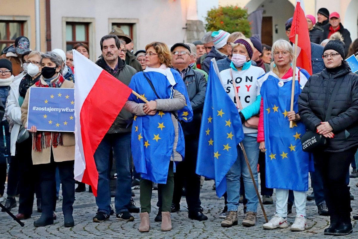 wiec-poparcia-dla-unii-europejskiej-100255