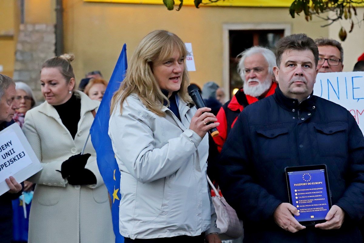wiec-poparcia-dla-unii-europejskiej-100255