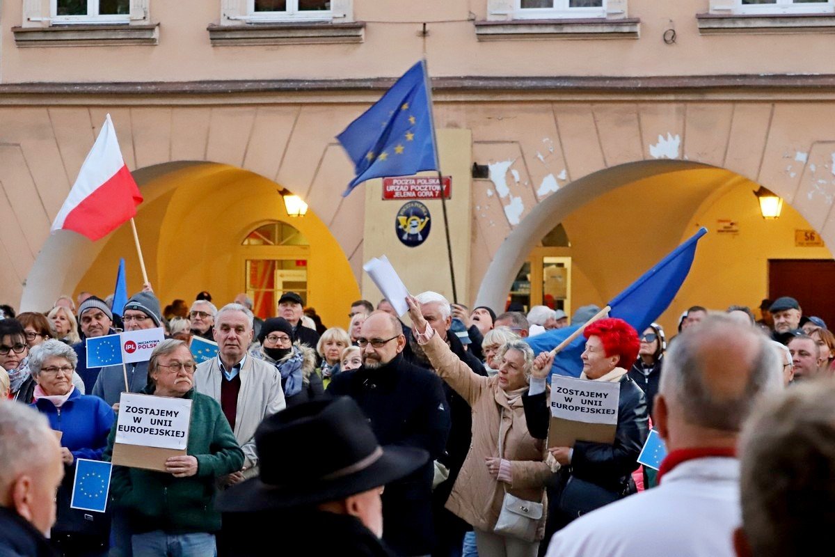 wiec-poparcia-dla-unii-europejskiej-100255